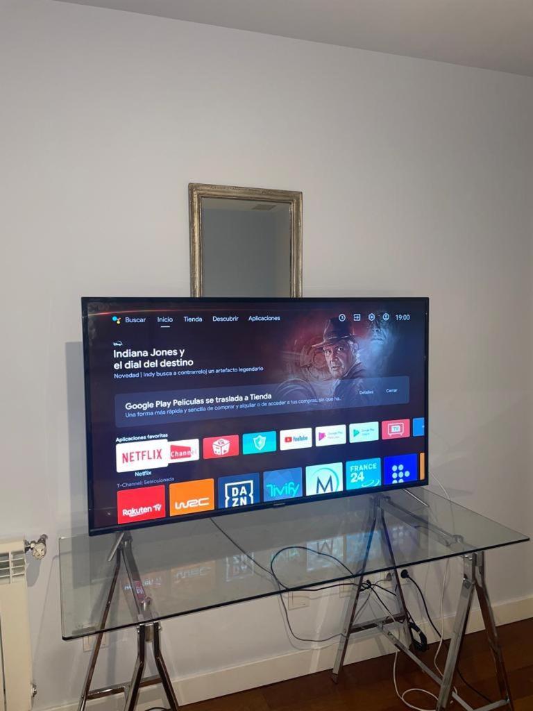 Space In The Villa With Poll Near Golf In Madrid Ngoại thất bức ảnh